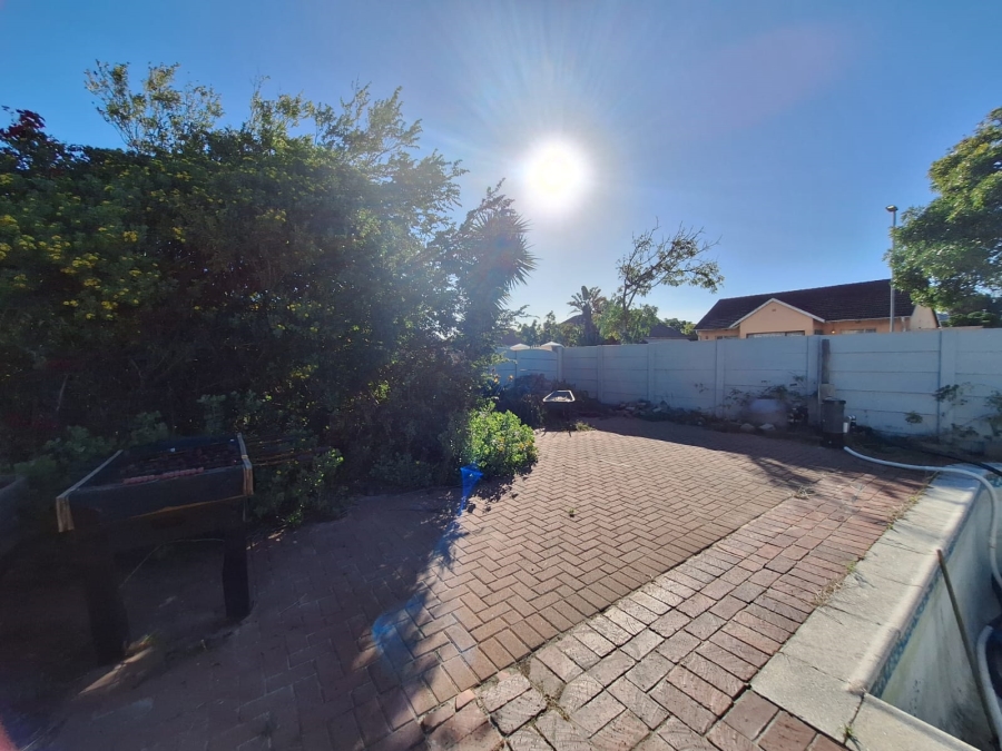 3 Bedroom Property for Sale in Thornton Western Cape